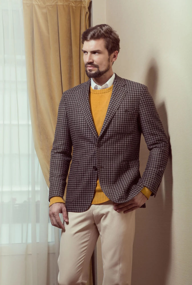 HOW TO WEAR SUMMER COLOURS IN WINTER WEATHER
